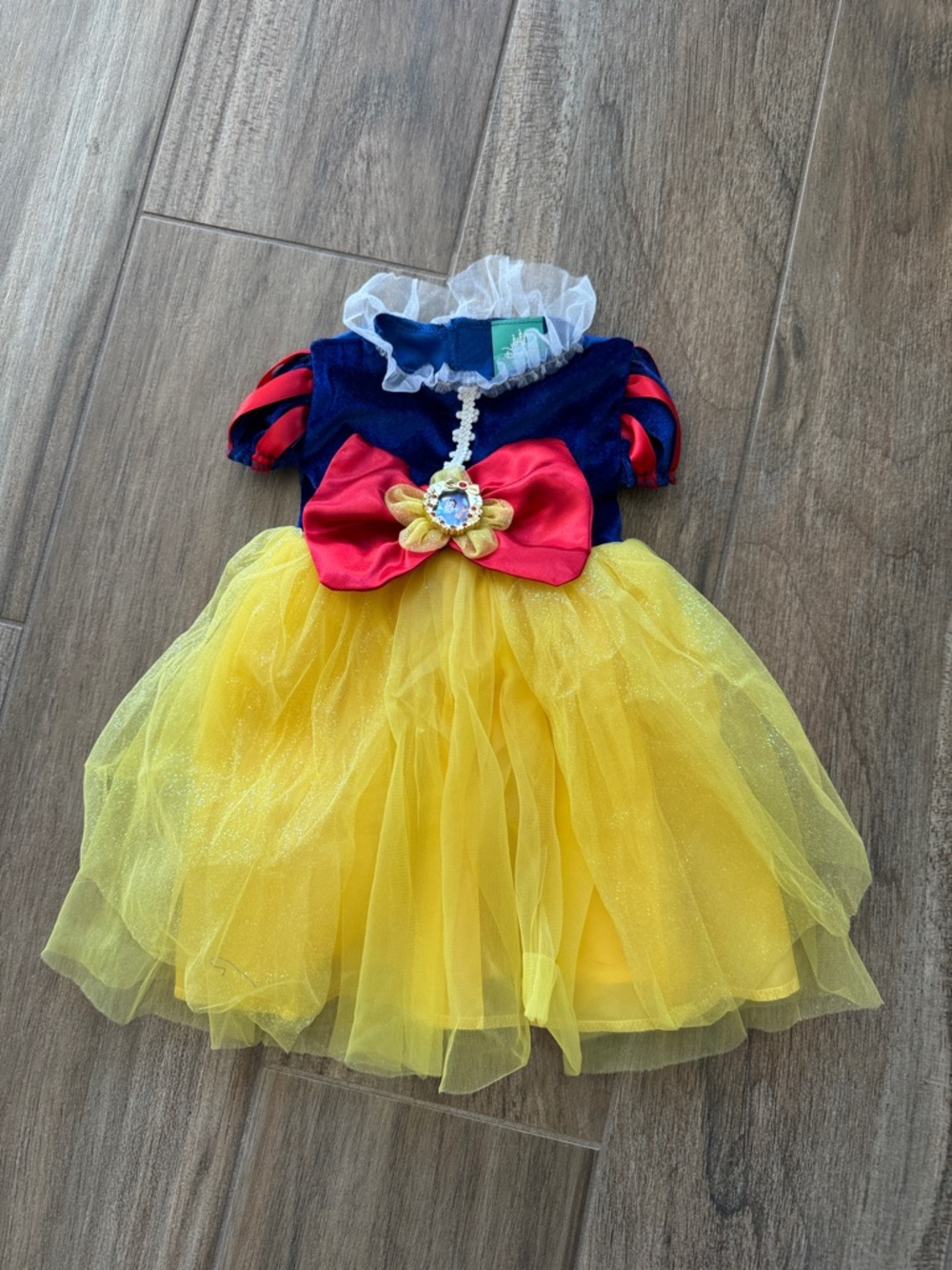 Disney Baby Snow White Princess Costume Dress w Red Bow. Size 2T.